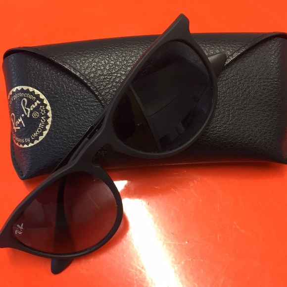 Ray-Ban Sunglasses Erika style